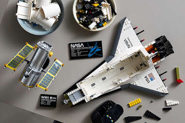NASA Space Shuttle Discovery Lego set