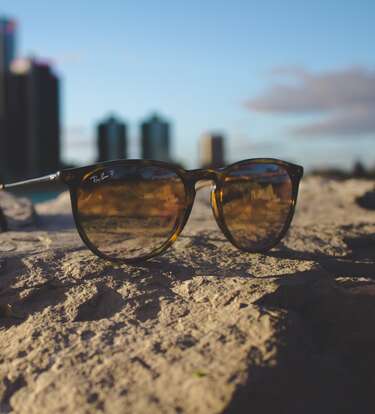 water inkomen focus Ray Ban Sunglasses Sale: Aviator, Wayfarer, Clubmaster & More - Thrillist