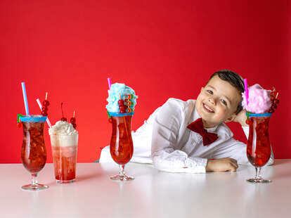 The Shirley Temple King with his own line of Shirley Temples for Main Event