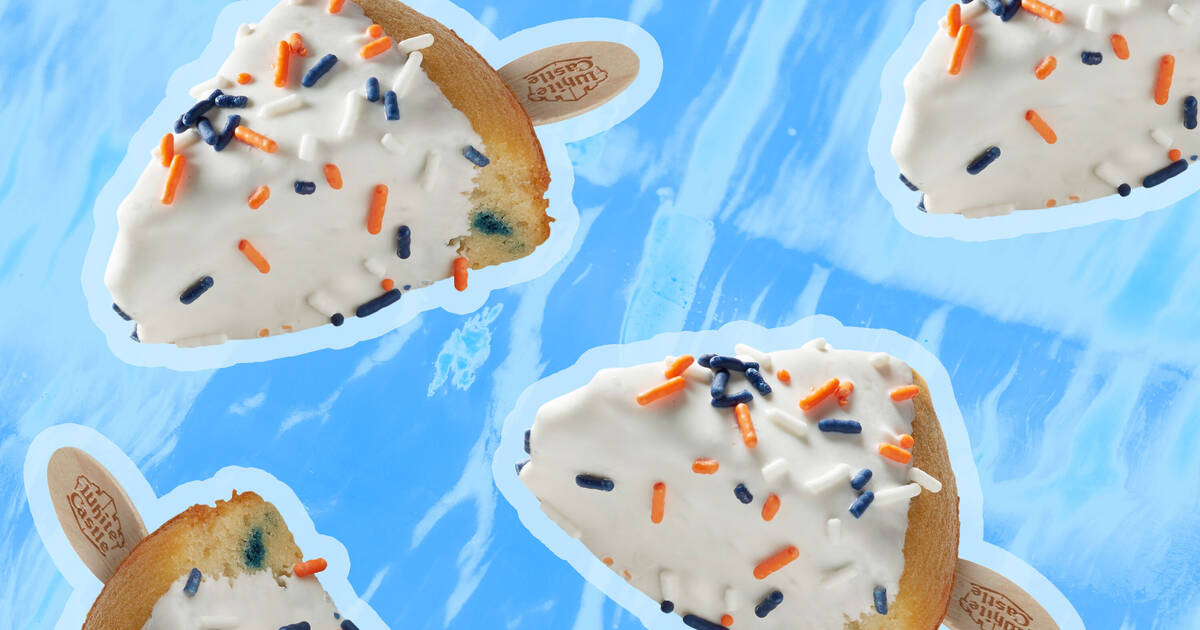 White Castle S Serving Cake On A Stick For Its 100th Birthday Thrillist