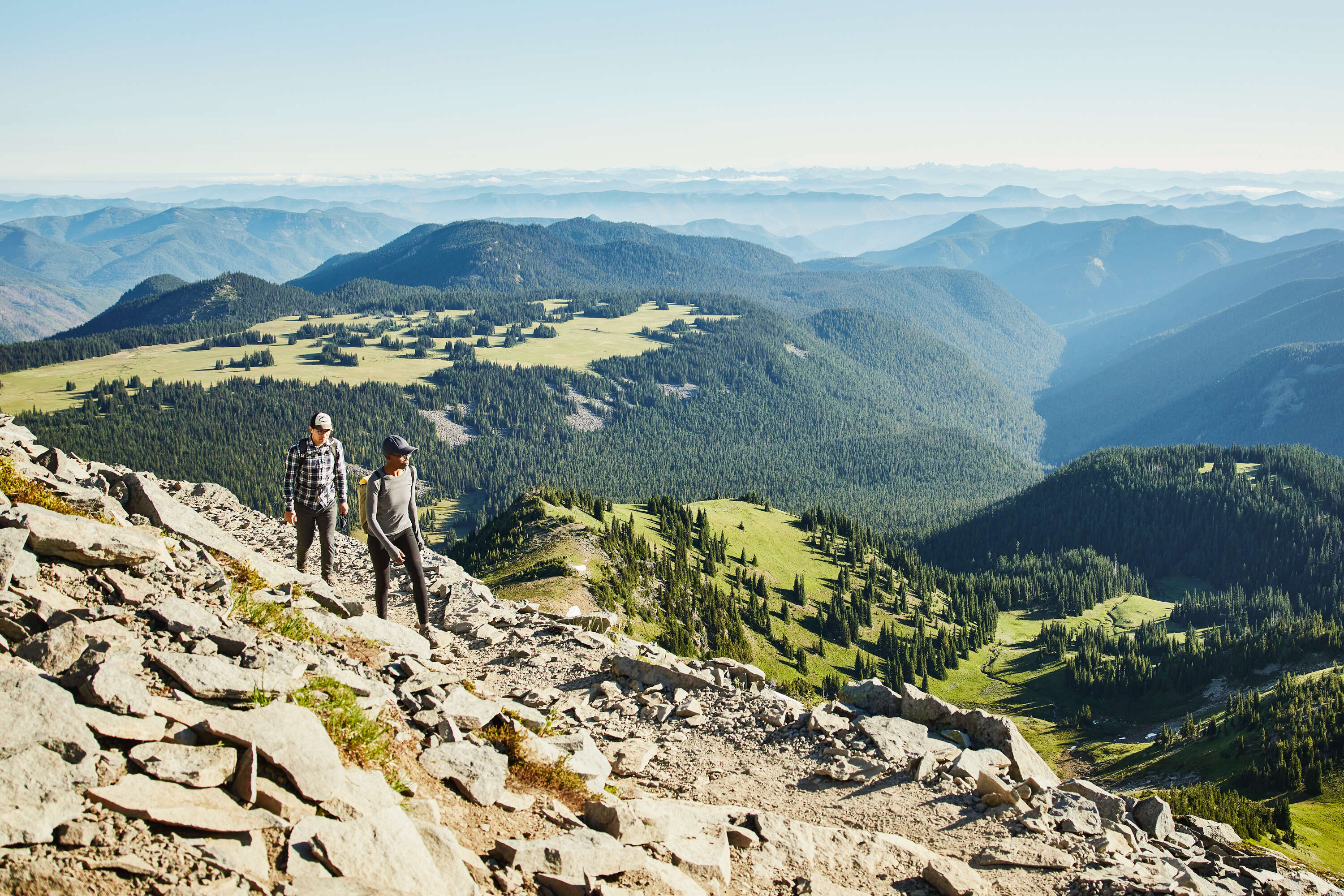 7 Ways to Be a More Earth-Conscious Traveler