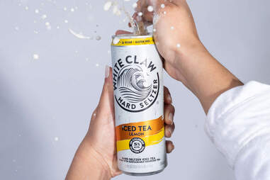 White Claw Hard Seltzer Iced Tea