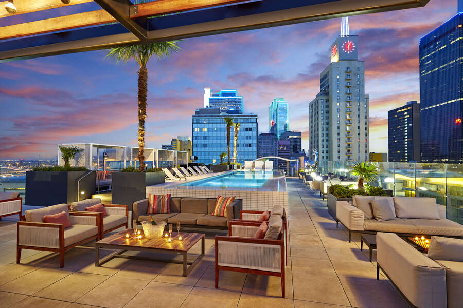 Best Rooftop Bars in Dallas Essential Spots for Drinking Outside