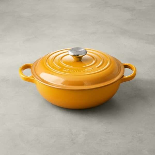 Le Creuset Enameled Cast Iron Signature Oval Dutch Oven, 9.5 Qt - The  Hungry Pinner
