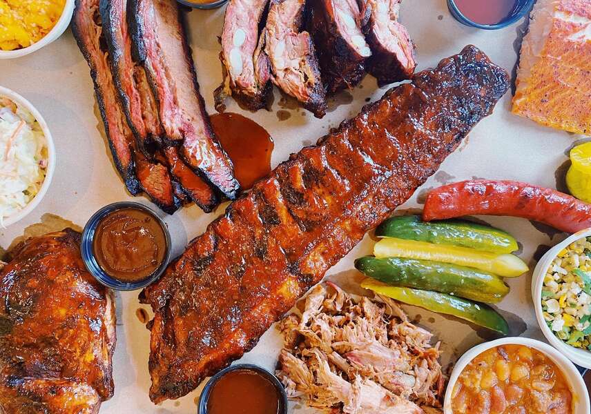 Earl's DriveThru BBQ Chicago, IL Thrillist