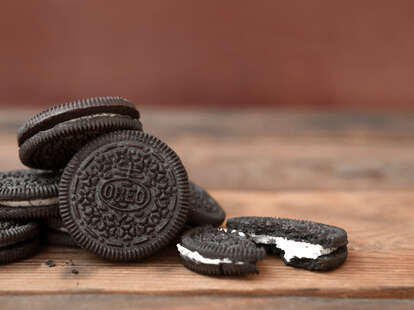 Oreo Sushi is the Latest Food Trend Taking Over TikTok - Thrillist Oreo Sushi is the Latest Food Trend Taking Over TikTok - Thrillist