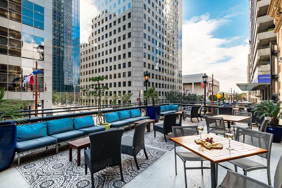 Best Rooftop Bars in Houston for Drinking Outside Thrillist