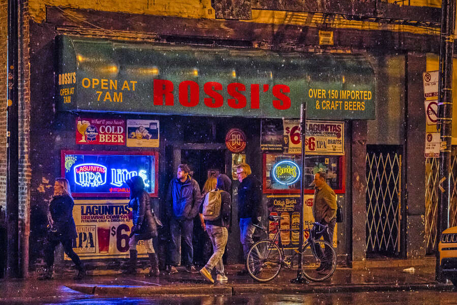 best-chicago-dive-bars-where-to-find-good-cheap-neighborhood-bars