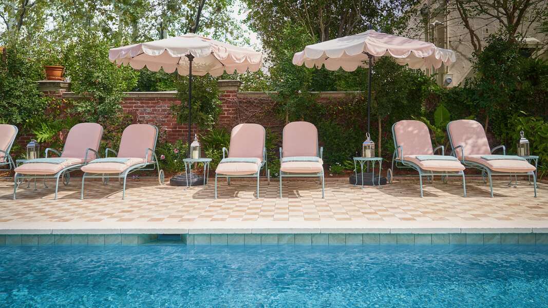 Best New Orleans Swimming Pools Cool Off At These 8 Essential Spots