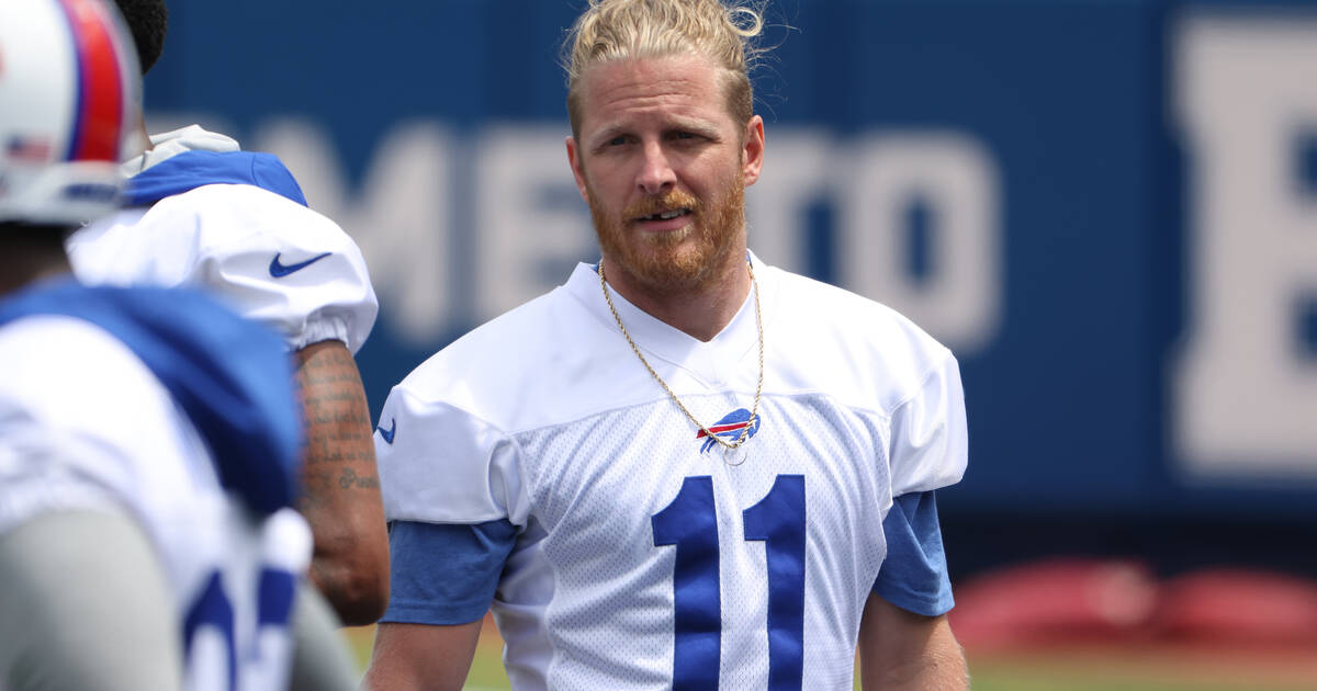 Buffalo Bills activate wide receiver Cole Beasley from COVID-19 list - ESPN