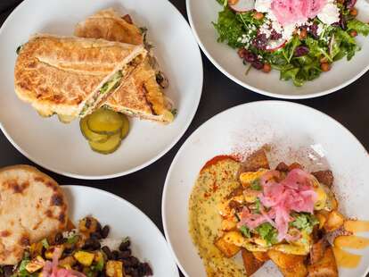 Black-owned Restaurants In Dallas Essential Places You Should Know - Thrillist