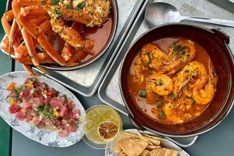 alaMar Kitchen & Bar