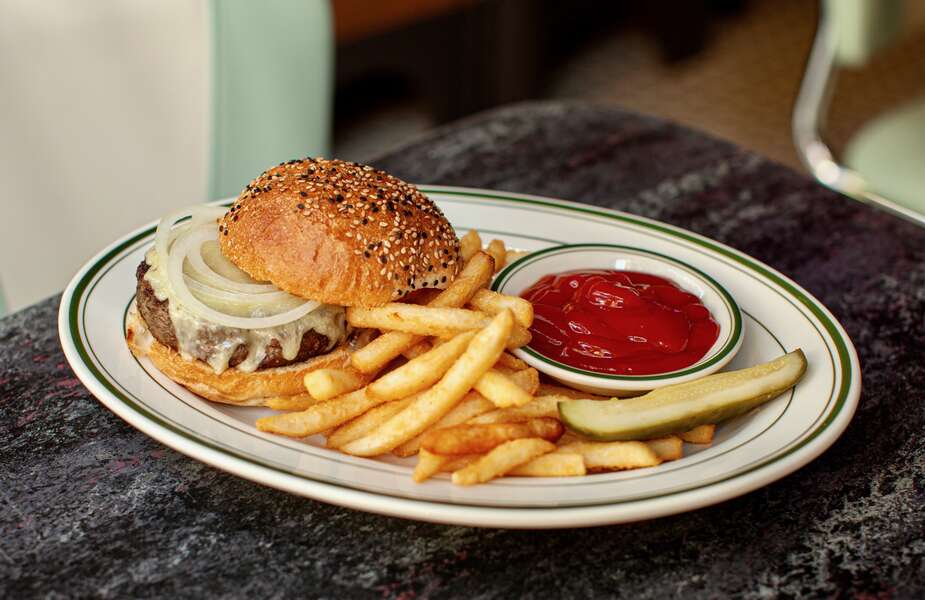 Best Burgers in NYC: Good Burger Spots for Delivery & Takeout Orders