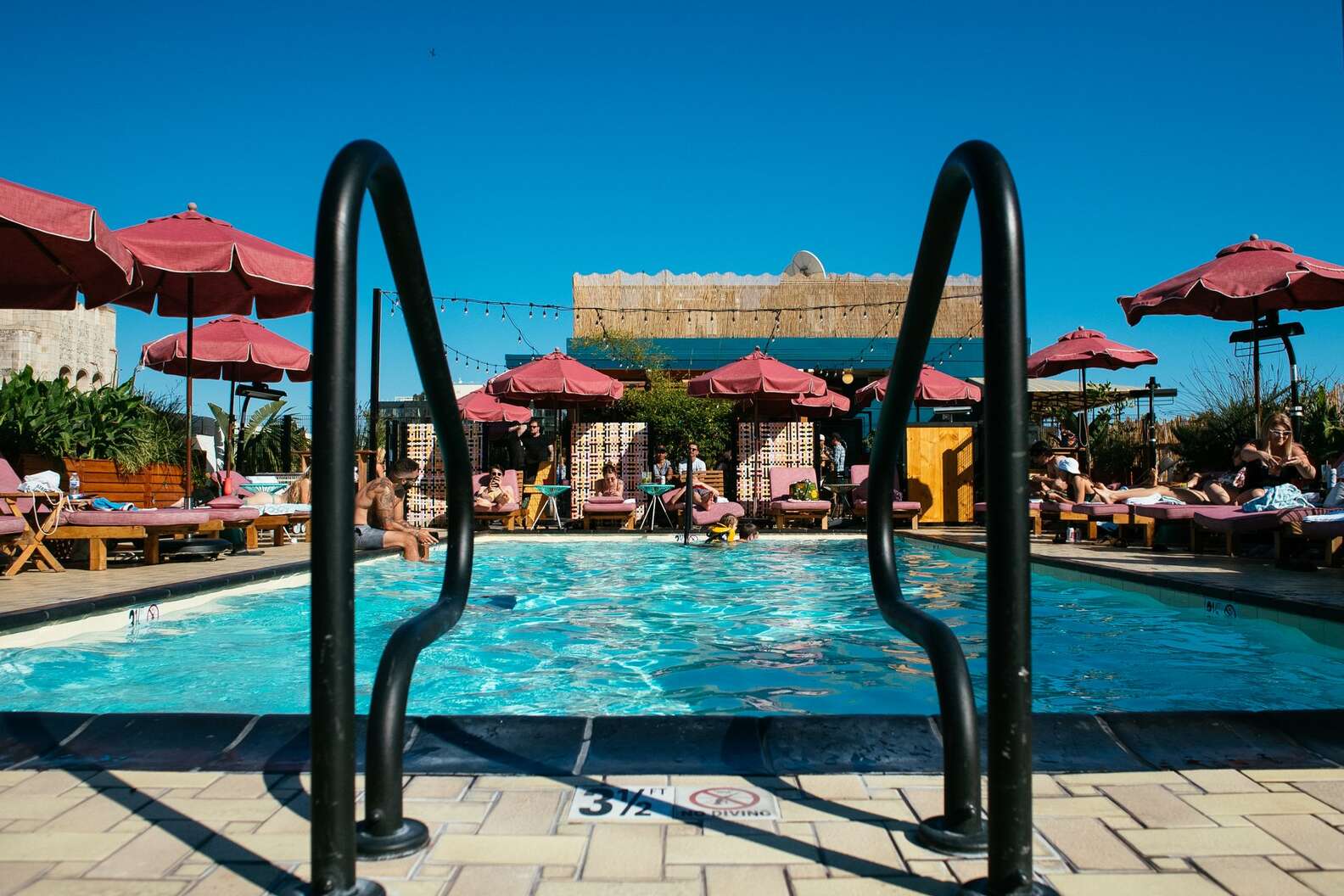 Best Pool Bars in Los Angeles Where to Cool Off This Summer