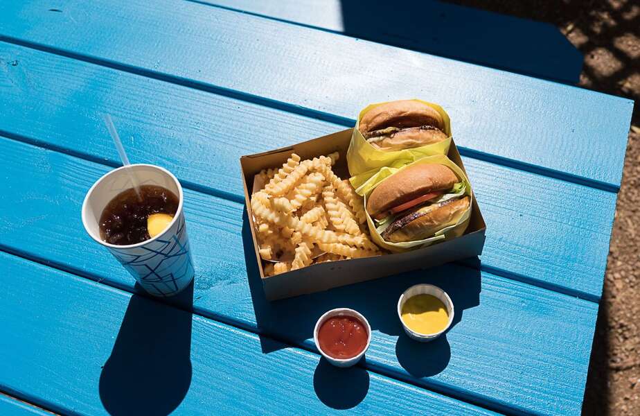 burger pool float