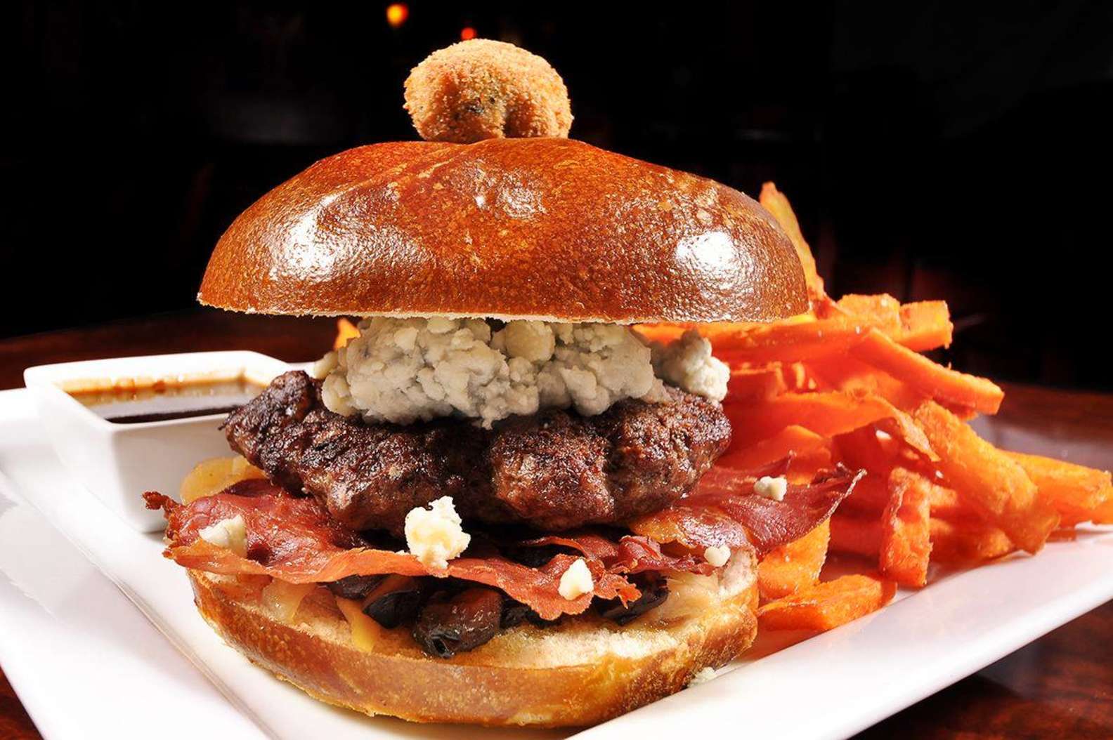 Best Burgers in Las Vegas All the Essential Places to Try Right Now