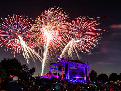 4th of July fireworks: Where to watch in Philly, the suburbs, and the Shore