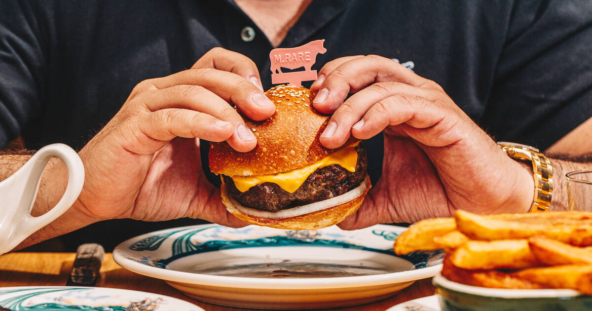 Best LA Burger Spot For the Win Smashes Into Grand Central Market Soon -  Eater LA