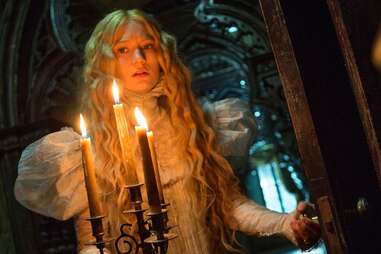 mia wasikowsa in crimson peak