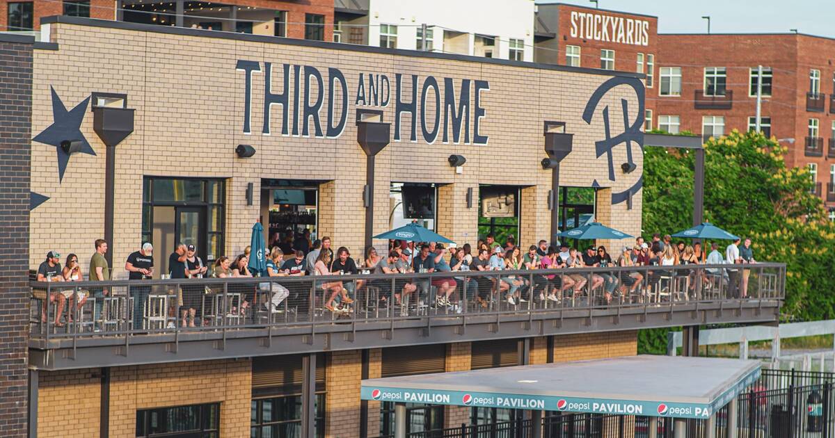 Best Sports Bars In Nashville Where To Watch And Drink On Game Day - Thrillist