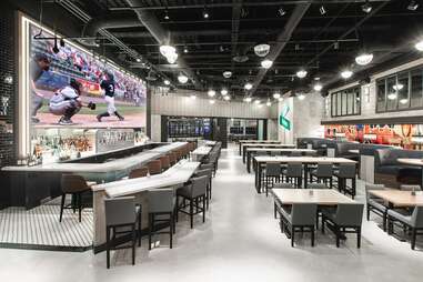 PT's Wings & Sports
