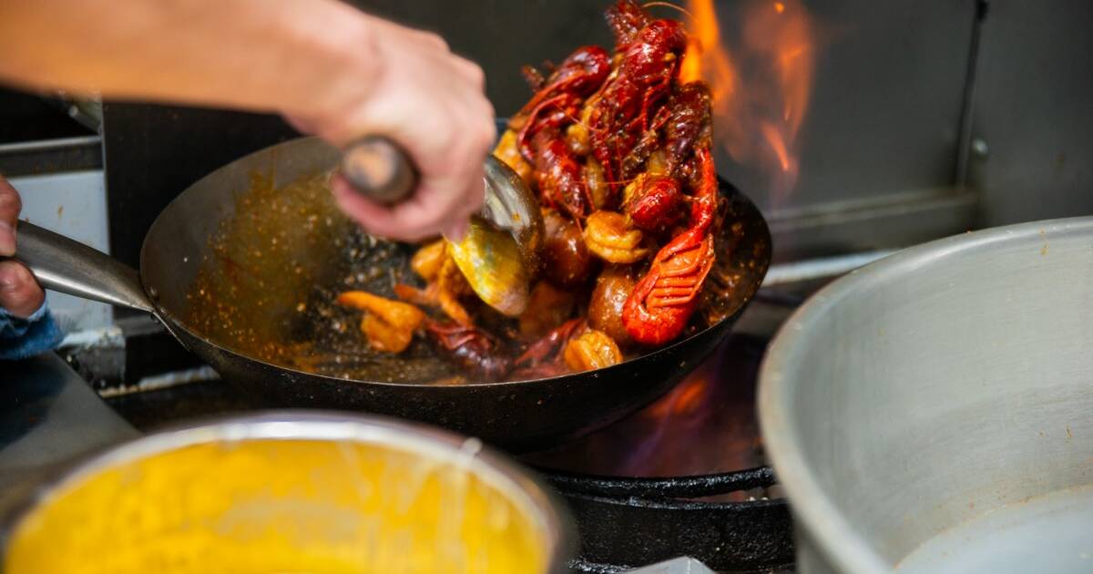 Best Seafood Restaurants In Philadelphia Top Places To Order Seafood Now Thrillist