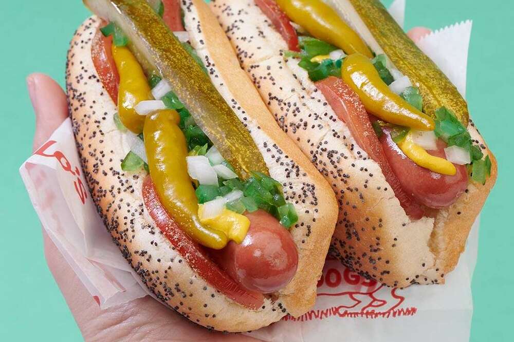 37,000+ Chicago Hotdog Pictures