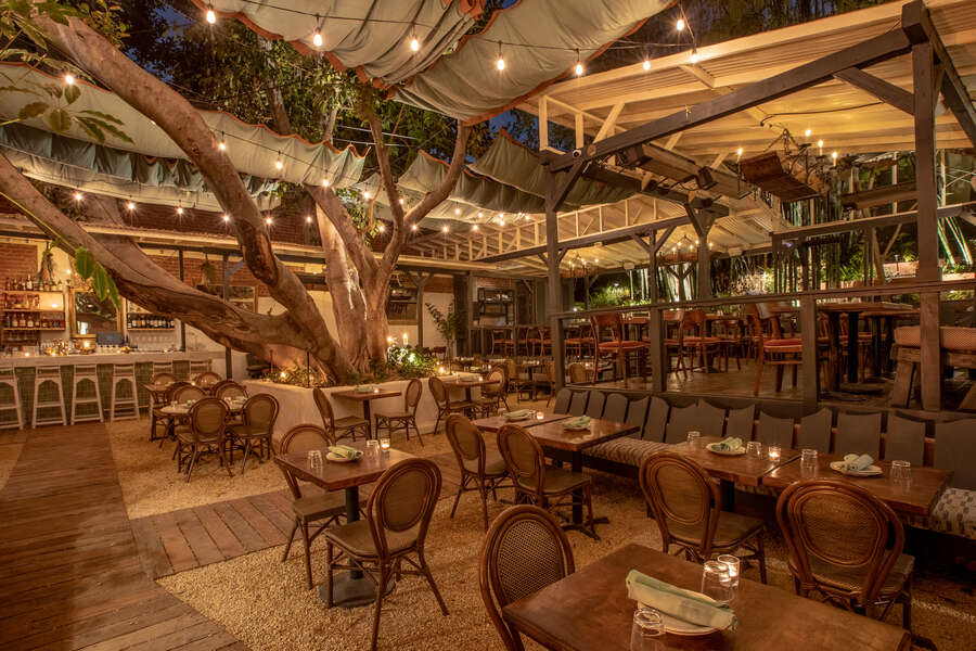 Most Romantic Restaurants In Los Angeles For A Perfect Date Night 