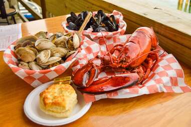 Beal's Lobster Pier