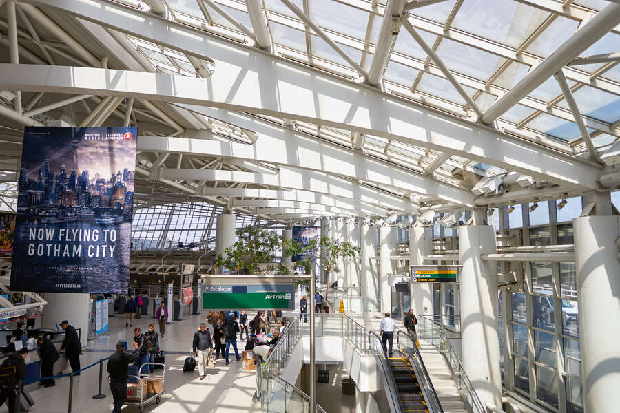 Best US Airports for Cheap International Flights JFK, Newark & More