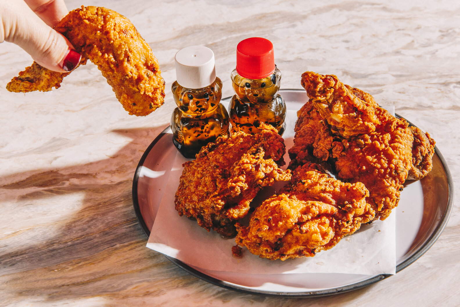 Best Chicken Wing Parts Drums vs Flats Thrillist Australia