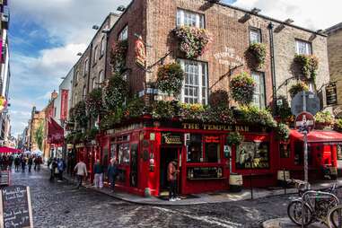 famous temple bar and street outside in dublin