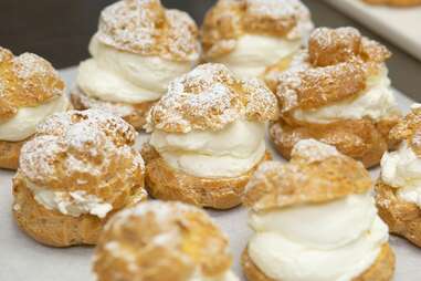 cream puffs