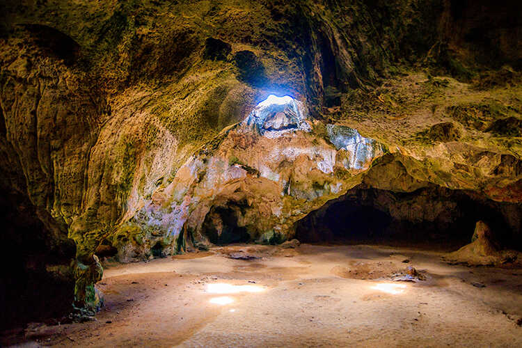 Quadirikiri Caves