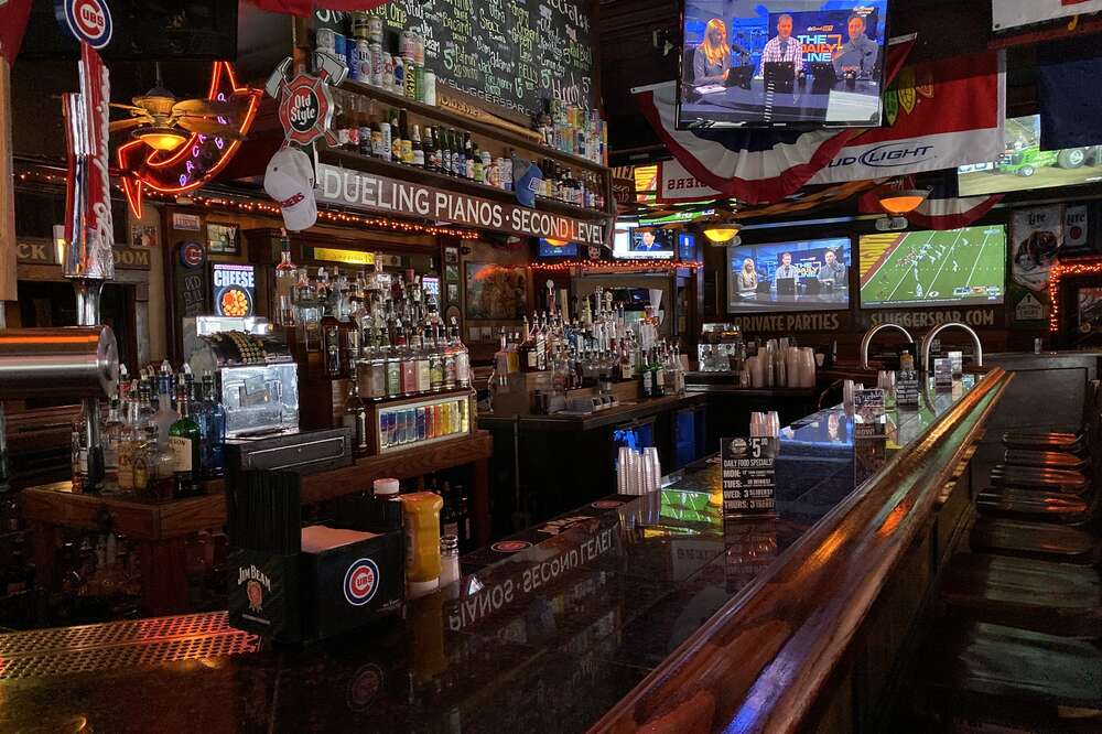 17 Wrigleyville Bars Where You Can Watch the Cubs Play