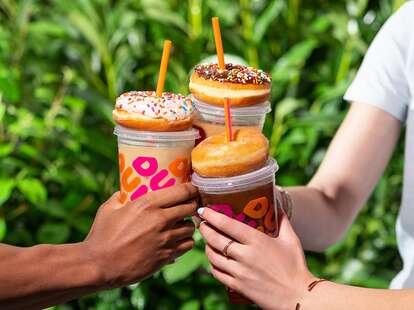 free dunkin' drinks september 2021