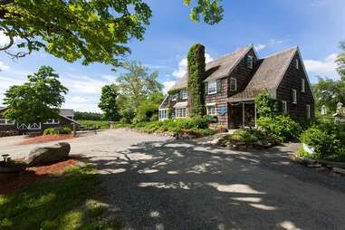 J’s Restaurant Best Massachusetts Restaurants Outside BOS