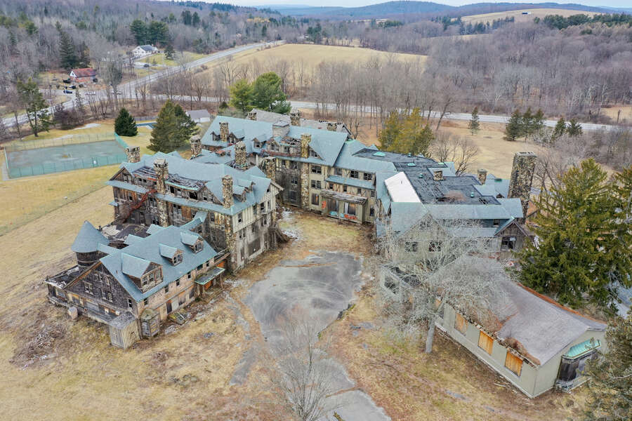 School for Girls Millbrook, NY Thrillist