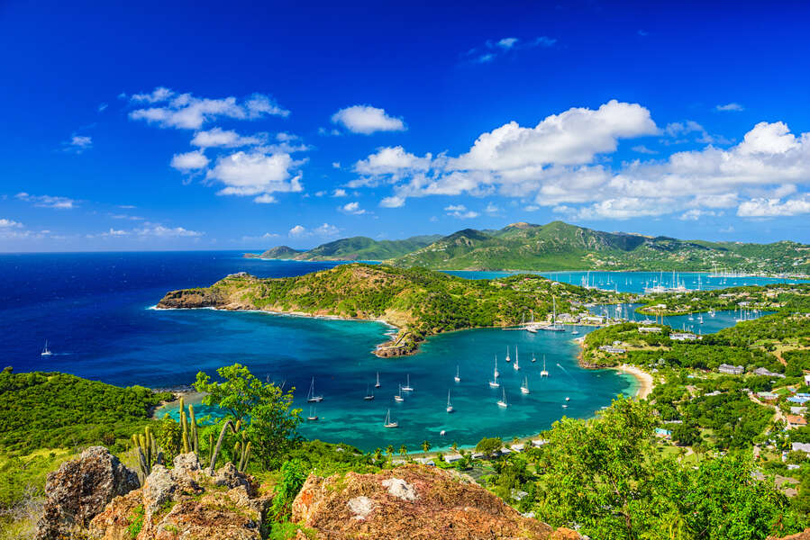 CDC na seznam „Izogibaj se potovanjem“ dodaja še 3 države, vključno z Bermudi