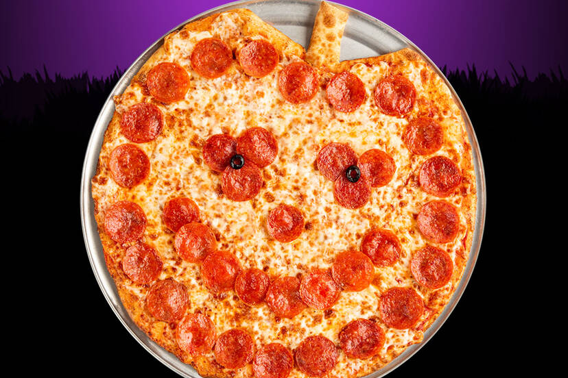 Chuck E Cheese S Pumpkin Shaped Pizza Celebrate Halloween For The Month Thrillist