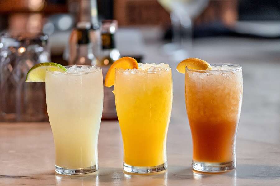 Best Happy Hours in Houston 23 Bars With Food Specials & Cheap Drinks