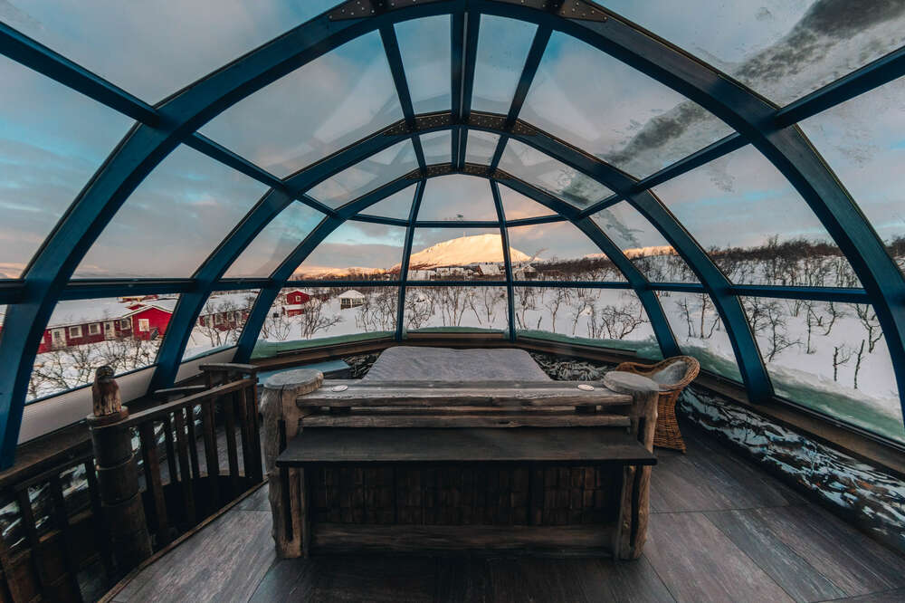 Off the Map Travel Let You Watch the Northern Lights in These Glass-Domed  Cabins - Thrillist