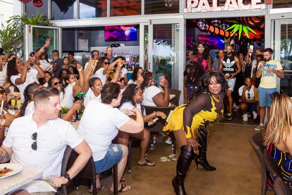 Miami Gay Clubs: 10Best Gay Bars Reviews