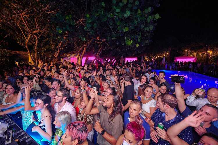 Miami Nightclubs - 11 Hottest Places for Your Night Out