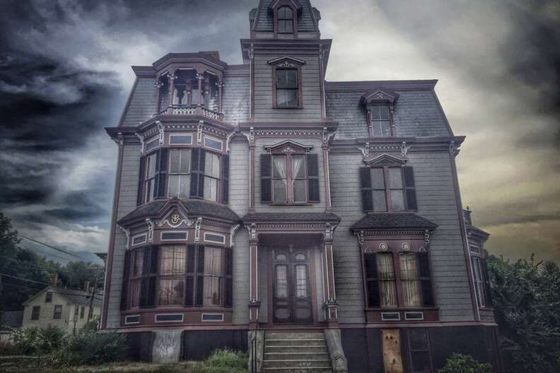 real haunted house pictures