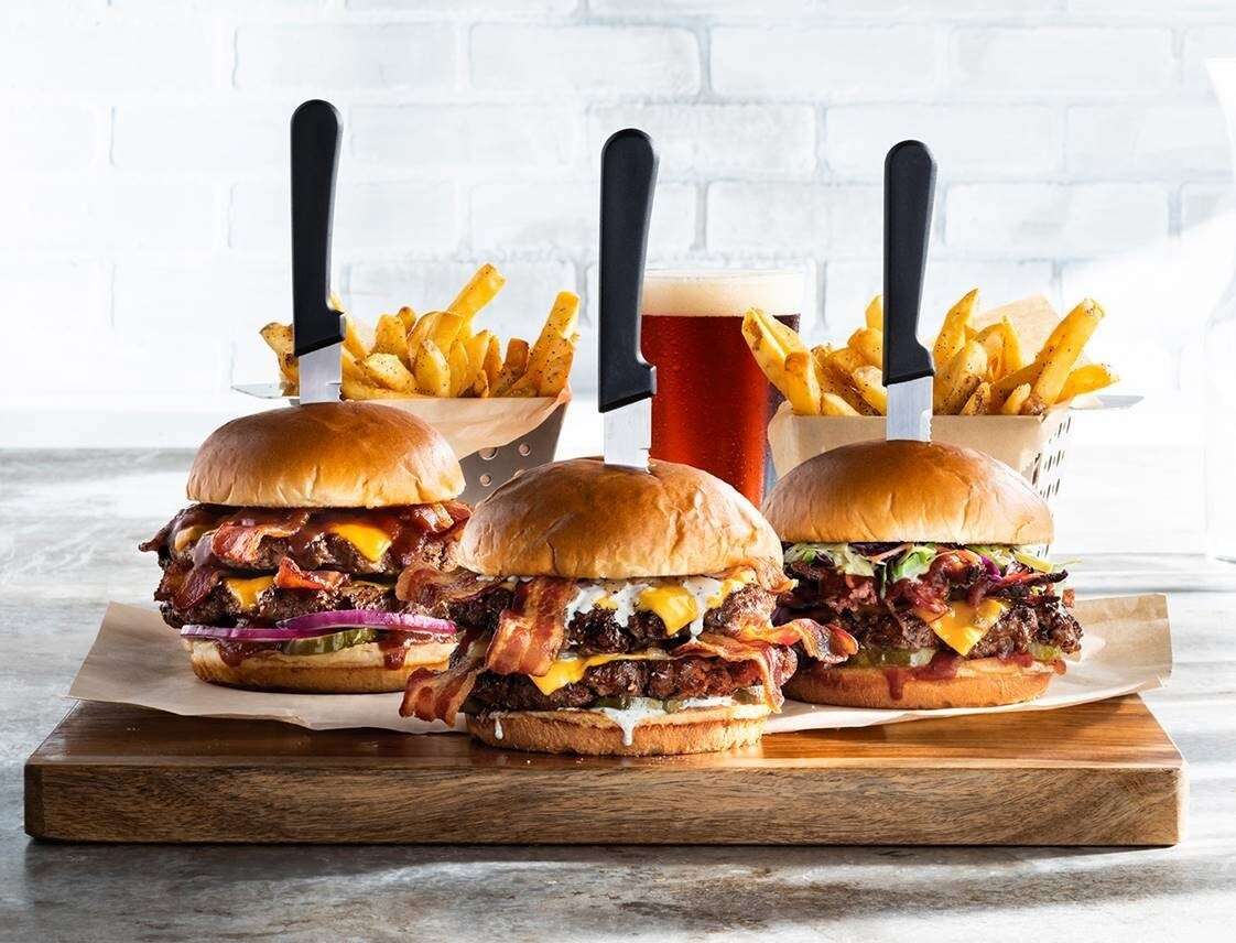 Chili's Is Bringing New Burgers To Its Big Mouth Menu atelieryuwa