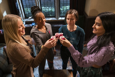 Reneé Rapp in sex lives of college girls, pauline chalamet in sex lives of college girls