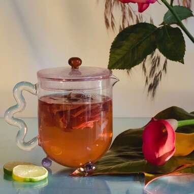 The Qi Bloom Teapot