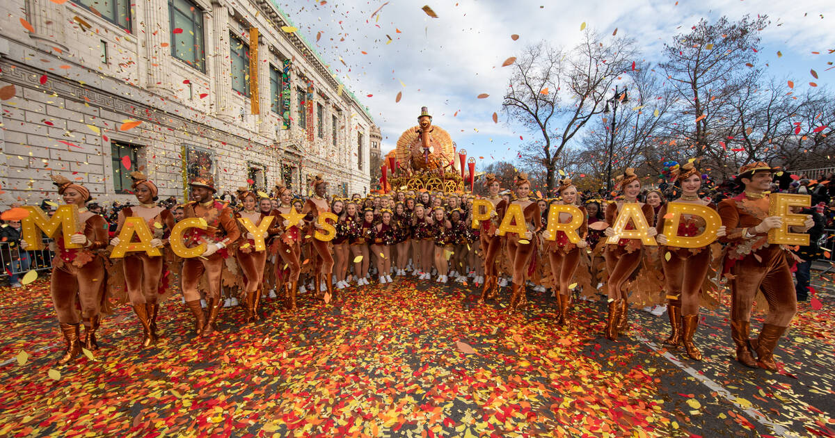 how to watch the macy s thanksgiving day parade 2021 in nyc on tv thrillist