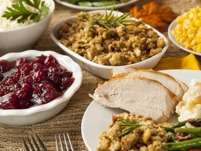 Thanksgiving Dinner 2021: Best Restaurants & Chains Open This Holiday ...